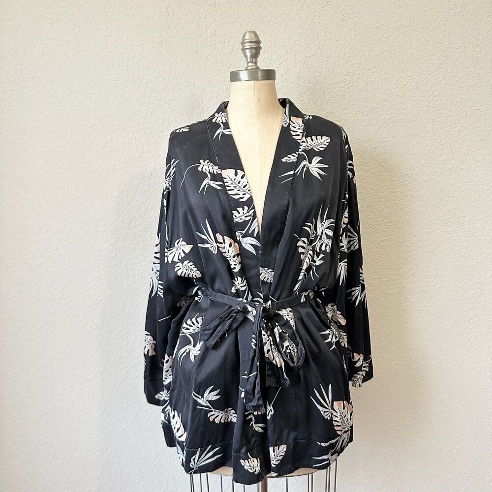 LUNYA Washable Silk Robe Black Palm Leaves Print Satin Long Sleeve